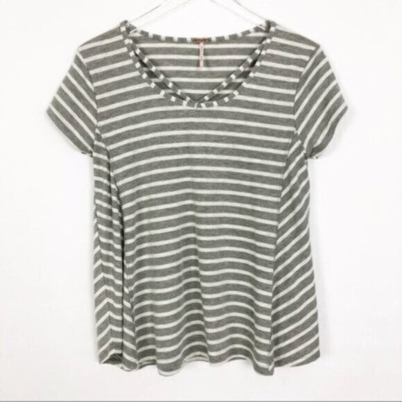 Poof | Grey & White Stripe Pattern Short Sleeves Top Size Medium - Picture 2 of 7